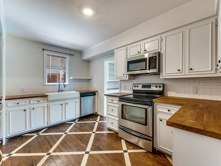 4543 Westway Ave — Photo 5