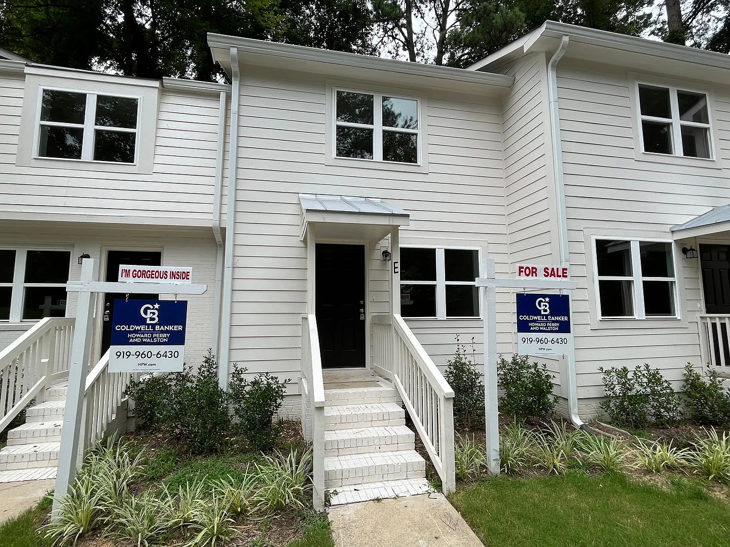 Newly Remodeled 2BD, 1.5BA Raleigh Townhome (Unit E) with Private Deck — Photo 2