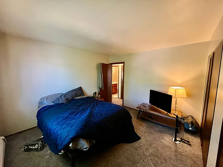 N113W15513 Francese Dr — Photo 9