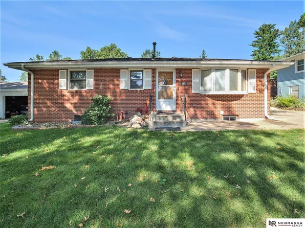 4451 S 45th St, Lincoln, NE 68516
