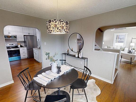 5th image of 308 Holy Cross Rd