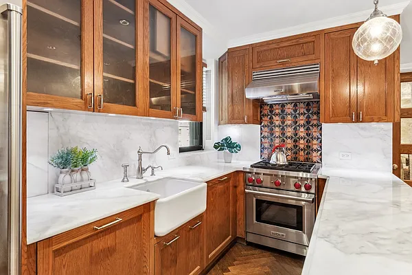 Sold by Compass | media 5