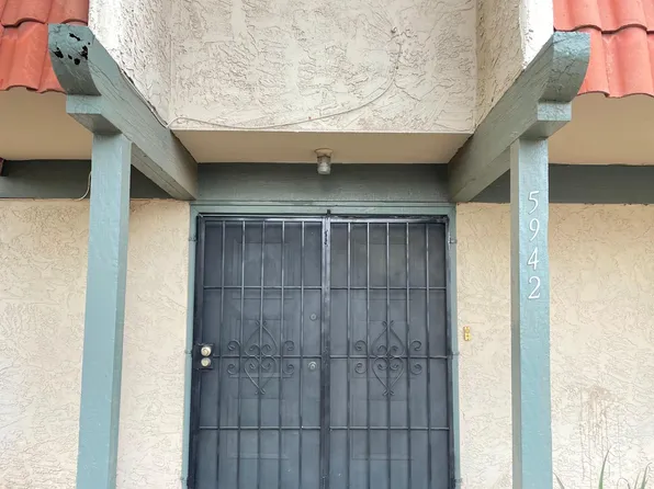 5942 W Golden Ln, Glendale, AZ 85302