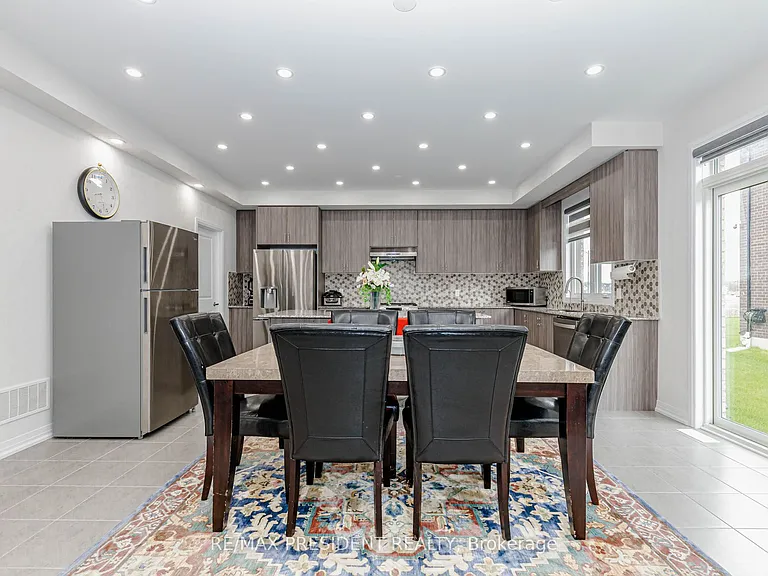 405 Newman Dr — Photo 15
