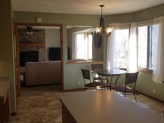 3rd image of 11903 Quail Dr