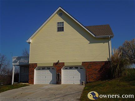 2nd image of 1501 E Crane St