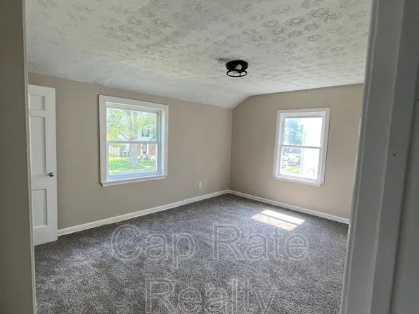 59 N Waverly St, Columbus, OH 43213