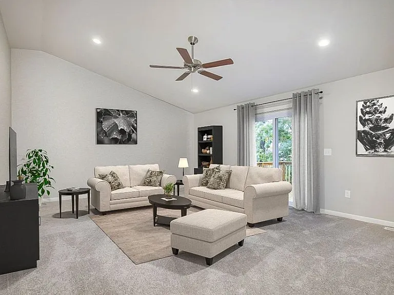 1312 Chapel Hill Dr — Photo 6