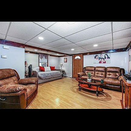 4th image of 138 Wickes Ave