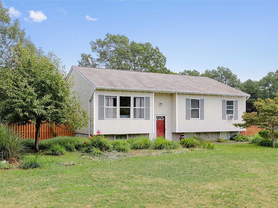 629 N Dunton Ave, East Patchogue, NY 11772 | Zillow