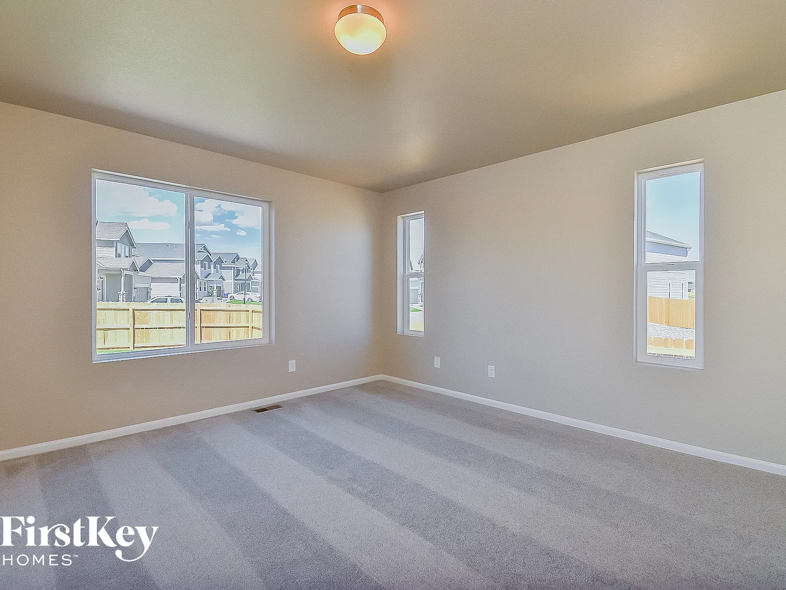 3 bed, 2.5 bath, 1383 sqft, $2,580 — Photo 2