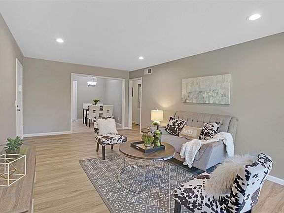 2nd image of 765 N Fair Oaks Ave APT 4