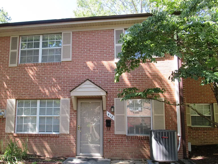 418 Marlington St — Photo 14