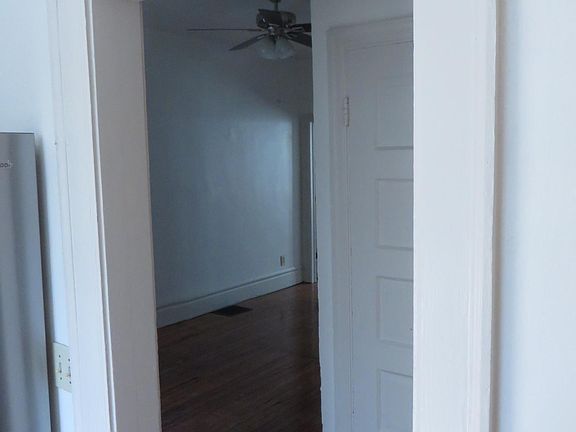 3rd image of 2239 Williams St