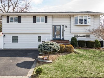 18 Scherer Street, Bethpage, NY, 11714