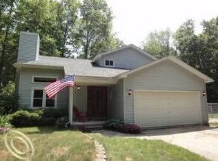 19091 Haggerty Rd, Belleville, MI 48111