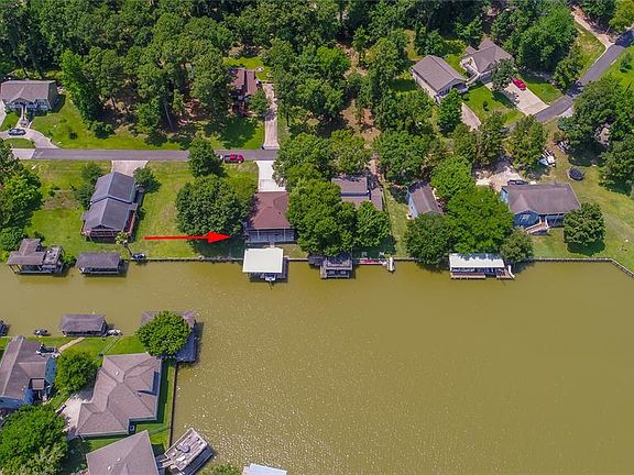 4th image of 331 Holiday Ln