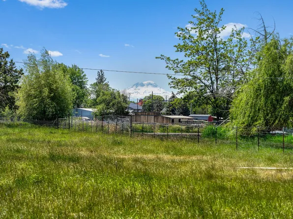 15th St #B, Terrebonne, OR 97760