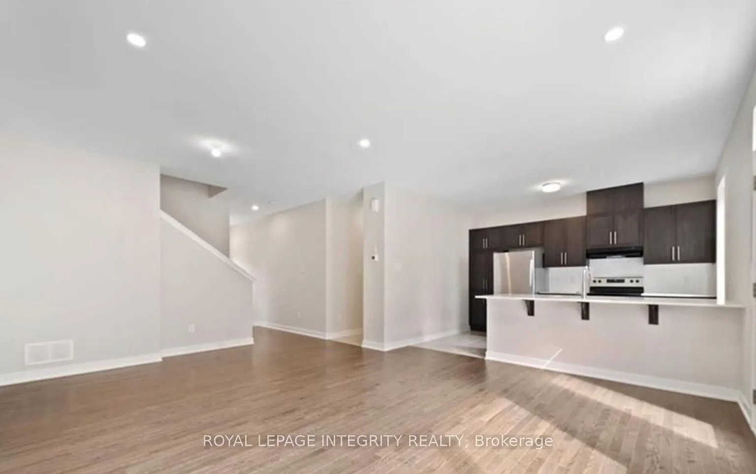 4 bed, $2,695 — Photo 4