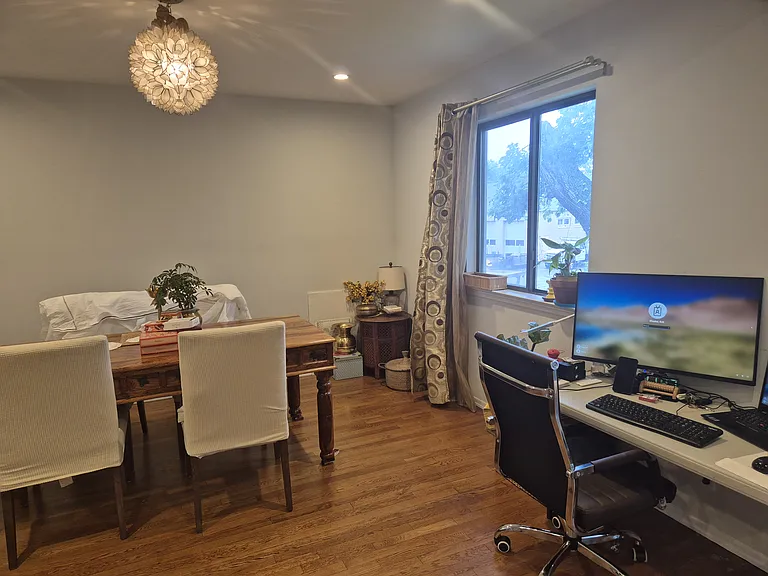 21 Park St #4 — Photo 4