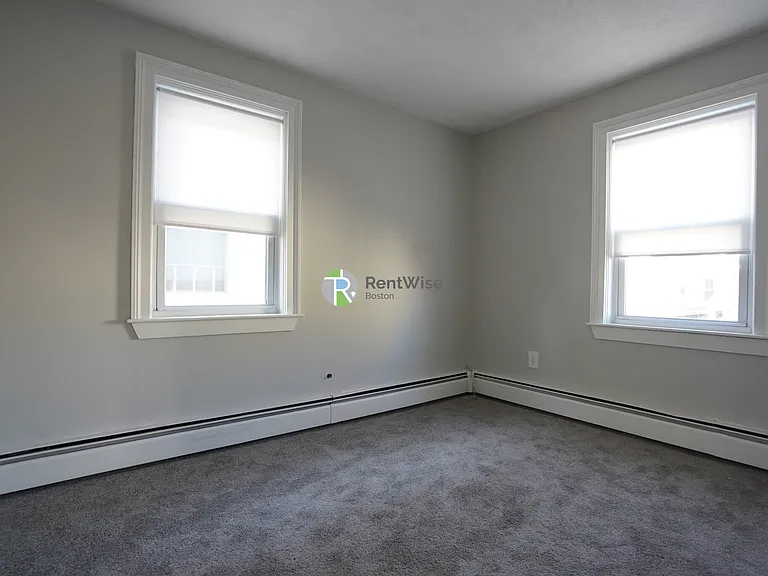 3 Winship Pl — Photo 7
