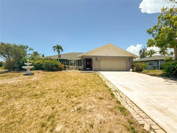 132 Mark Twain Ln, Rotonda West, FL 33947