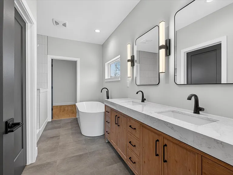 15308 Batesville Ct — Photo 9