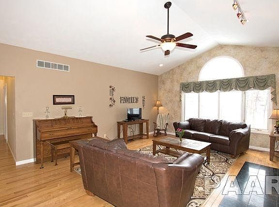 2nd image of 10508 W Sir Durham Ct