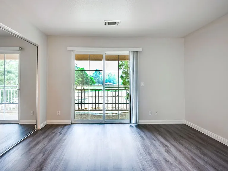 811 N Turner Ave #7 — Photo 11