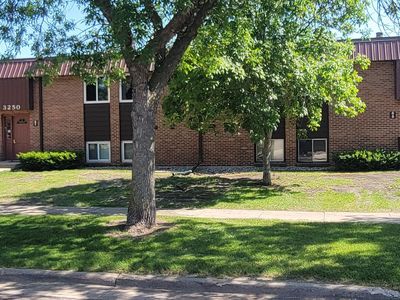 3250 15th Ave S, Fargo, ND, 58103