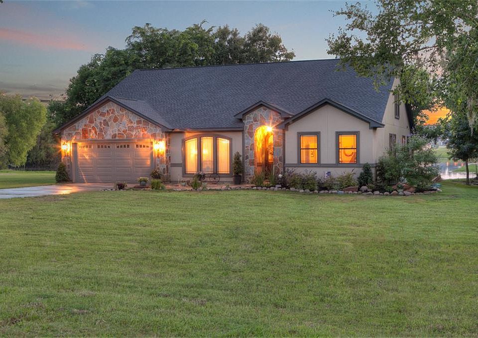 1st image of 18939 E Grand Pine Cir