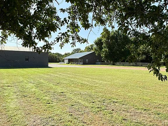 3rd image of 41218 S County Road 266