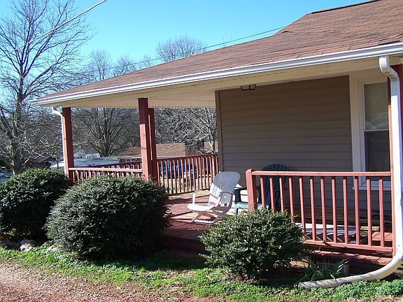 wrap around porch 