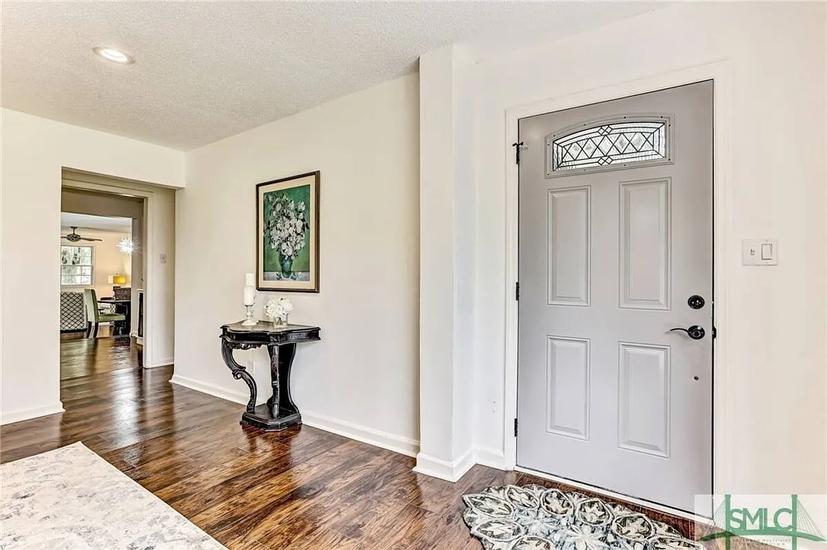 4 bed, 1875 sqft, $2,895 — Photo 3