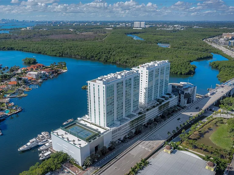 400 Sunny Isles Blvd #2008 — Photo 9