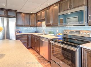 81 Scott St #1008, Saint Catharines, ON L2N7L5