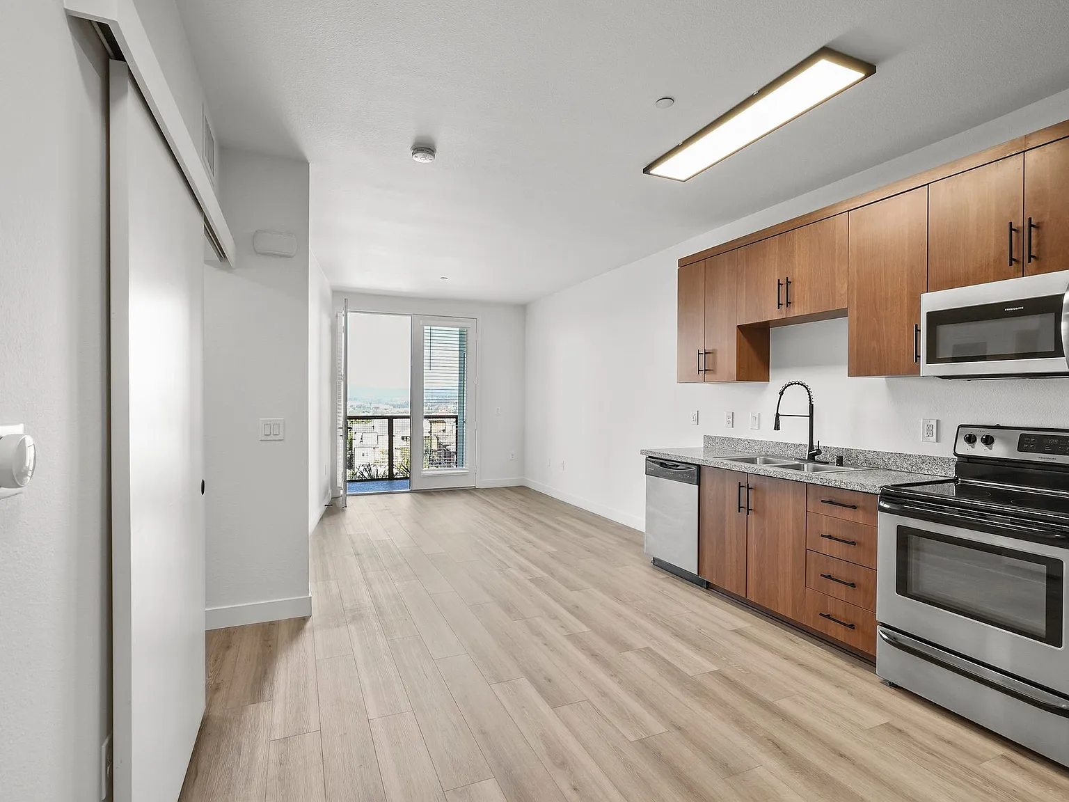 Crest 850 — Photo 3