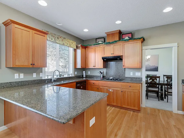 336 SE 14th Pl — Photo 9