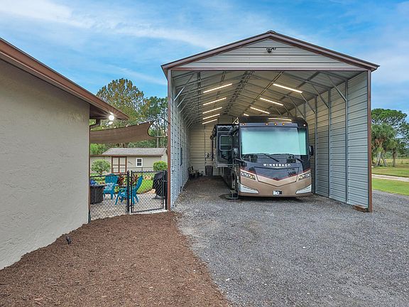 3rd image of 335 Quiet Trail Dr