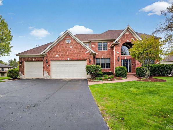 1321 Oak Hill Ln, Hampshire, IL 60140