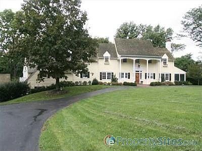 1st image of 1551 Moon Valley Ln