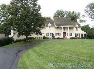 1551 Moon Valley Ln, Cincinnati, OH 45230