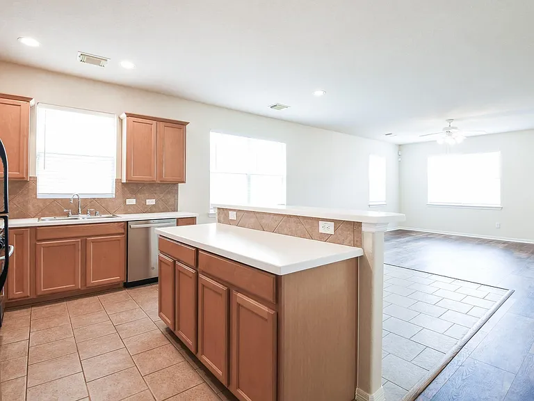 2029 Creek Run Dr — Photo 7