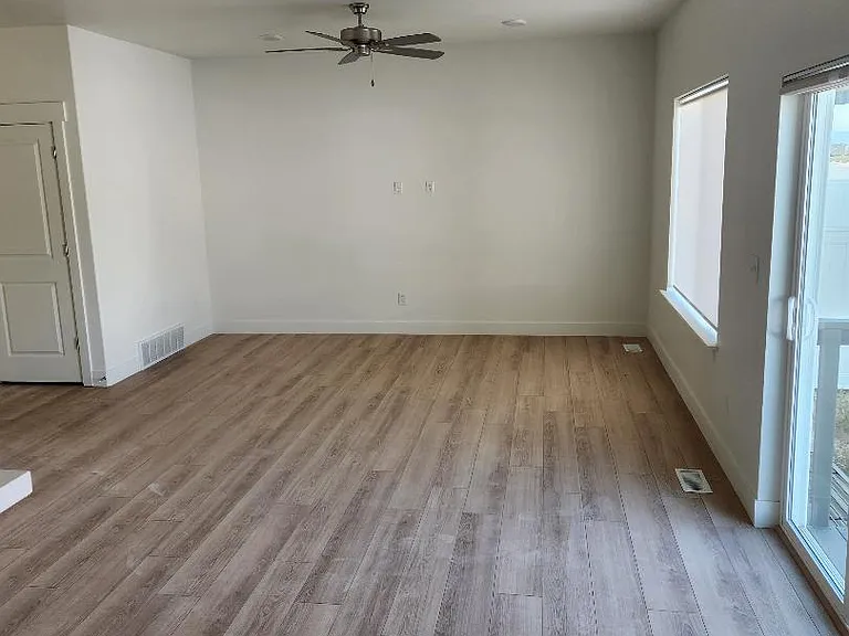 3653 N Browning St — Photo 5