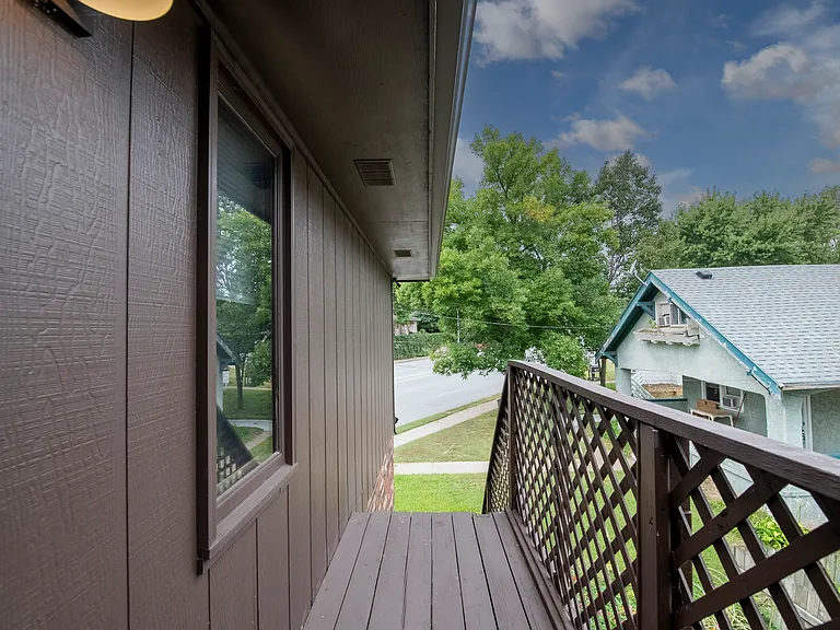 5008 NW Radial Hwy #2 — Photo 32