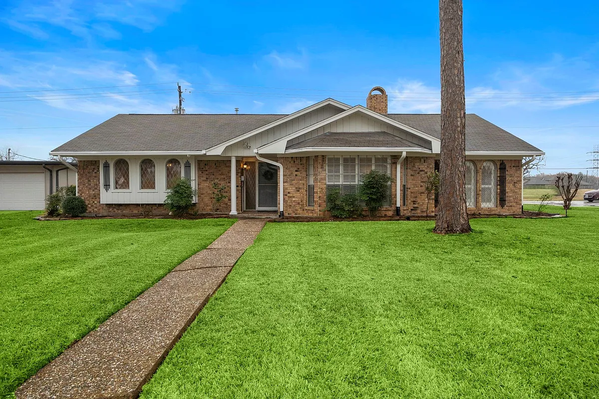 Building Photo - 4912 Goose Creek Dr