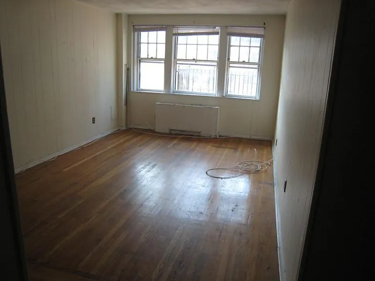 1999 Commonwealth Ave #12 — Photo 4