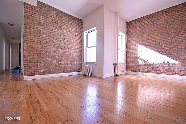 Rented by Citi Habitats | media 8