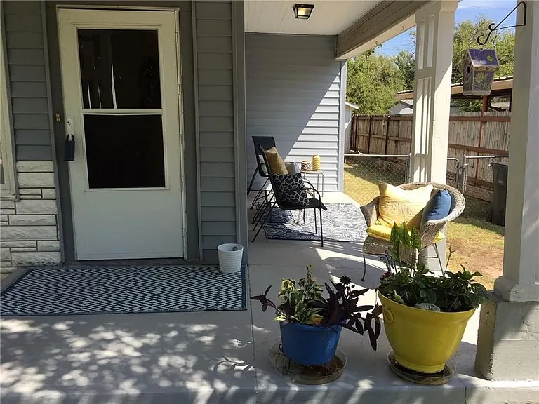 619 Poplar St — Photo 23