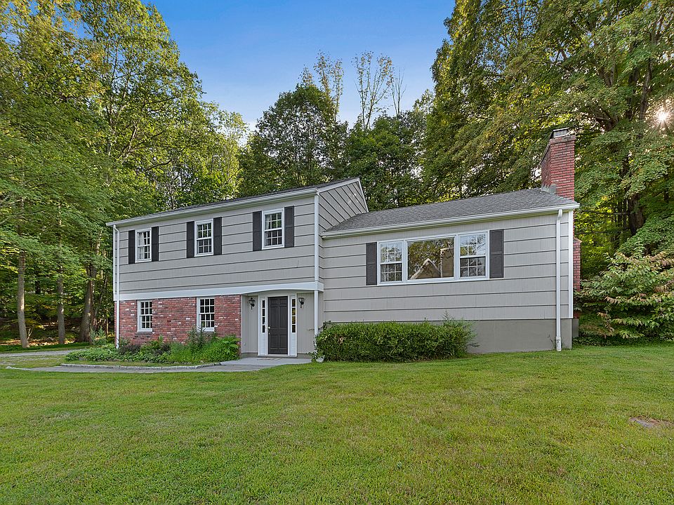 1st image of 27 Quarry Ln